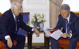 Tiết lộ tài liệu mật về Boris Yeltsin và Bill Clinton những năm 90
