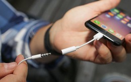 Vì sao những chiếc iPhone gần đây không có jack cắm tai nghe 3,5 mm?