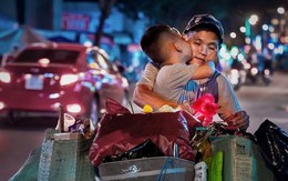 Nụ hôn ngọt ngào trong đêm Trung thu và sự nhầm lẫn khiến người ta "cay mắt"