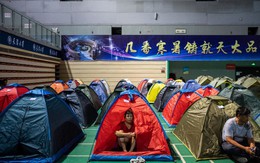 ‘Lều tình yêu’ cho cha mẹ Trung Quốc theo con vào đại học