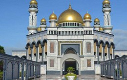 Có gì bên trong thủ đô giàu có của Brunei, nơi gần một nửa dân số sống trong một ngôi làng nổi?