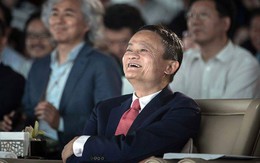 Jack Ma: "Tôi có thể chẳng bao giờ giàu bằng Bill Gates, nhưng có một việc tôi sẽ làm tốt hơn ông ấy"