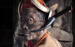 Bộ tộc săn đầu người: Những hình xăm phai mờ và phong tục truyền thống như 'đèn sắp cạn dầu'