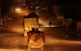 Thổ Nhĩ Kỳ cấp tốc điều 300 xe quân sự sang "tử địa" Idlib: Sẵn sàng bắn hạ máy bay Syria?