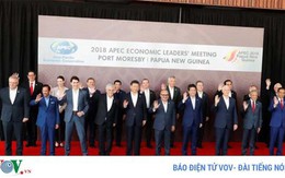 APEC 2018: Đằng sau bức ảnh tập thể “bằng mặt nhưng không bằng lòng“