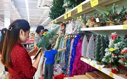 Thị trường Noel nhộn nhịp nhờ giảm giá