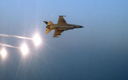 Syria dọa trả đũa Israel, tấn công sân bay Tel Aviv