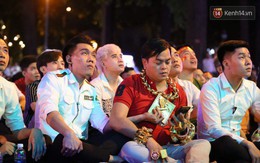 Vị đại gia đeo đầy vàng lại gây chú ý khi xuất hiện trên phố Sài Gòn cổ vũ cho ĐT Việt Nam trong trận tứ kết Asian Cup 2019