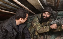 Ngoại bang cuốn gói, đối thủ quy phục: "Kẻ bí ẩn" nào vô tình giúp QĐ Syria không sụp đổ?