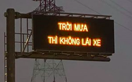 Đơn vị quản lý xin lỗi sau sự cố bảng điện tử hiện "trời mưa thì không lái xe" trên cao tốc ở Sài Gòn