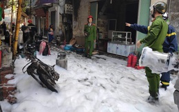 Hà Nội: Nổ bình gas gây ra cháy lớn trên phố Bùi Ngọc Dương