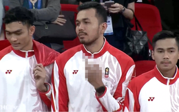 Vận động viên Indonesia có hành động tục tĩu ngay trên bục nhận huy chương SEA Games