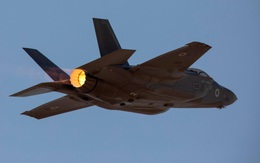 Israel không kích tan nát các mục tiêu Iran ở Syria: S-300 Nga "trố mắt" đứng nhìn?