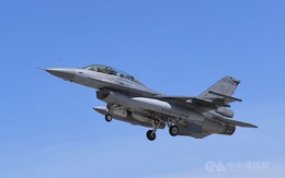 Hé lộ thời gian Mỹ bàn giao loạt tiêm kích F-16, xe tăng và tên lửa cho Đài Loan
