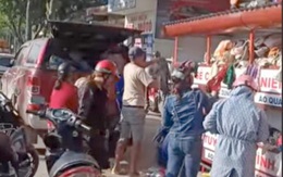 Sự thật 'đại gia' tranh quần áo từ thiện với dân nghèo ở Đà Nẵng