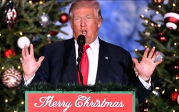 Giáng sinh "ấm lòng" của TT Trump: Vừa được TQ tặng quà khủng, vừa lập kỷ lục mới bất chấp bão luận tội
