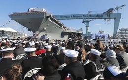 Hải quân Mỹ làm "lễ rửa tội" cho tàu sân bay USS John F. Kennedy