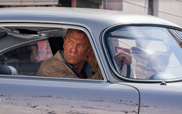 Daniel Craig tái xuất ngoạn mục trong trailer đầu tiên của bom tấn 007 "Không phải lúc chết"