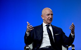 Lùm xùm giữa Jeff Bezos và tờ National Enquirer: Scandal tống tiền ảnh "nóng" đơn thuần hay động cơ chính trị nào khác liên quan đến ông Trump?