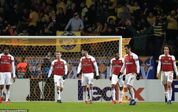 Arsenal thua muối mặt, Chelsa gượng dậy sau thảm họa