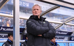 HLV Incheon United tiết lộ lý do Công Phượng ngồi dự bị trong trận ra quân K-League
