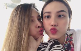 Selfie cùng con gái 19 tuổi, mẹ trẻ U40 "tung hoả mù" vì nhan sắc hack tuổi đỉnh cao