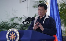 Cựu ngoại trưởng Philippines kiện ông Tập, TT Duterte dọa: Tên lửa TQ đến Manila trong 7 phút