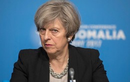 Thủ tướng Anh đối mặt với làn sóng Bộ trưởng từ chức