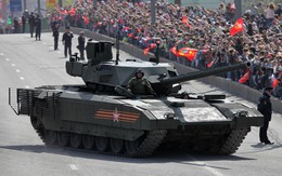 Kíp lái xe tăng Armata sẽ "giải quyết nỗi buồn" như thế nào?