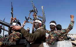 Phiến quân Houthi đe dọa bắn tên lửa vào Saudi Arabia và UAE