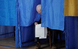 Tuồng hay, kịch dở ở Ukraine: Cuộc bầu cử thú vị nhưng không trả lời được về tương lai đất nước