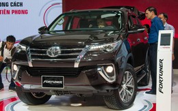 Khốc liệt thị trường ô tô trong nước: Bất ngờ với Toyota Fortuner