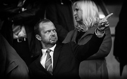 Kẻ thù số 1 của fan MU, Ed Woodward là ai?