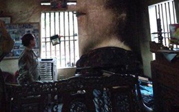 Con gái bất ngờ tưới xăng thiêu sống mẹ đẻ trong đêm