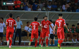 Viettel ca khúc khải hoàn trong trận đấu phủ đầy thẻ đỏ