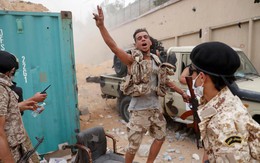 24h qua ảnh: Quân đội chính phủ Libya ăn mừng chiến thắng