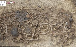 Sự thật gây sốc trong ngôi mộ cổ được tìm thấy ở Ba Lan