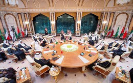 Sự kiện hiếm có giữa khu vực nóng bỏng: Quốc vương Ả rập Saudi hối hả tổ chức 3 hội nghị trong 2 ngày tại 1 địa điểm