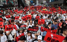 "Chọc ổ kiến lửa", Mỹ ủng hộ mạnh người Hồng Kông biểu tình phản đối dự luật dẫn độ sang TQ