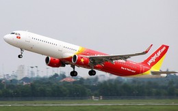 Clip: Khách hàng bức xúc vì tình trạng chậm chuyến của Vietjet Air