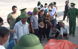 Vụ chìm tàu trên biển làm 10 người mất tích: "Đang lơ mơ tôi thấy khối khổng lồ lao tới"