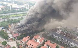 Hà Nội: Cháy lớn tại khu đô thị liền kề Thiên Đường Bảo Sơn, khói bốc cao hàng trăm mét