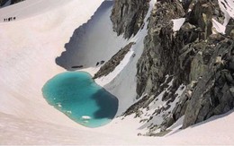Xuất hiện hồ tuyệt đẹp trên dãy núi Alps: Dấu hiệu đáng báo động