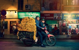 [Ảnh] Nền kinh tế trên yên xe máy ở Việt Nam qua ống kính phóng viên The Guardian