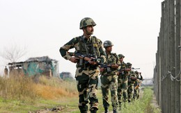 Pakistan triệu nhà ngoại giao Ấn Độ vì giao tranh tại biên giới