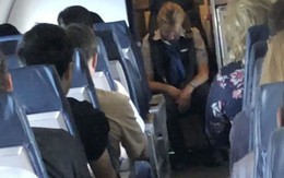 Nữ tiếp viên uống 2 ly rượu vodka rồi ngủ li bì trong suốt chuyến bay, hành khách phải thắt dây an toàn cho cô ta