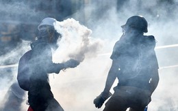 Trung Quốc: Chính quyền Hong Kong lên án người biểu tình ném bom xăng