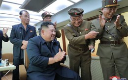 Bí ẩn loại vũ khí mới được Nhà lãnh đạo Triều Tiên Kim Jong-un đích thân giám sát thử nghiệm
