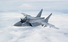 MiG-31BM của Hạm đội TBD Nga "tung hoành" trên tầng bình lưu: Thông điệp gửi tới Mỹ-Nhật?