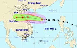 Bão số 4 tăng tốc, dự kiến sáng hoặc trưa mai đổ bộ vào Nghệ An - Quảng Bình, sức gió giật cấp 10, 11